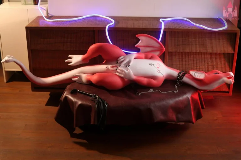 Real Female Dragon Dark Furry Doll – Drakaina, Mother of Dragons-040